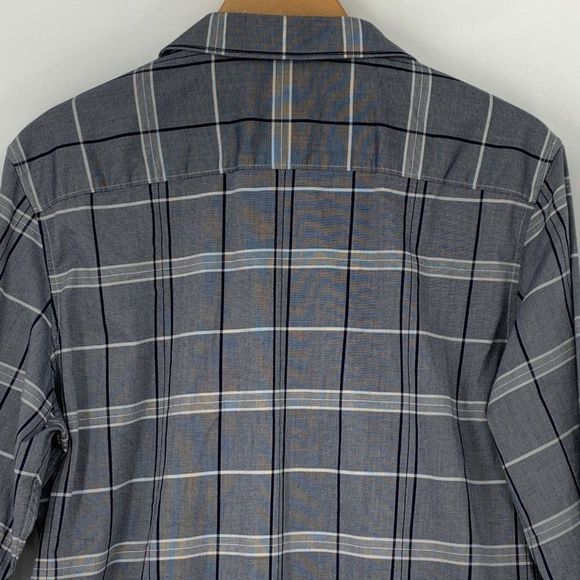 Mens Calvin Klein Plaid Body Fit Shirt Large Navy Snap Closure 3744 EUC Stretch - Picture 8 of 10